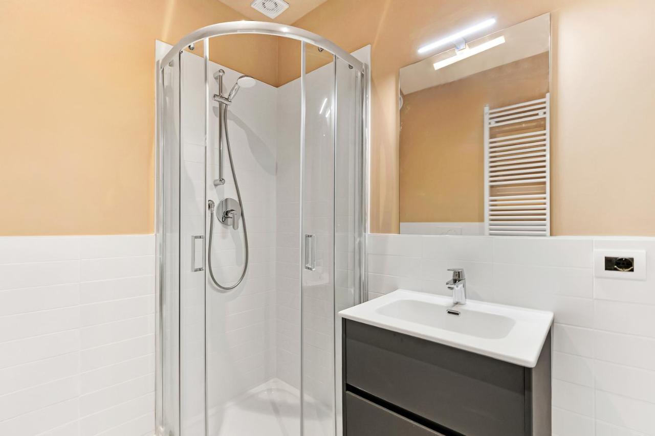 Апартаменты Alessia'S Flat- Naviglio Grande Буччинаско Экстерьер фото