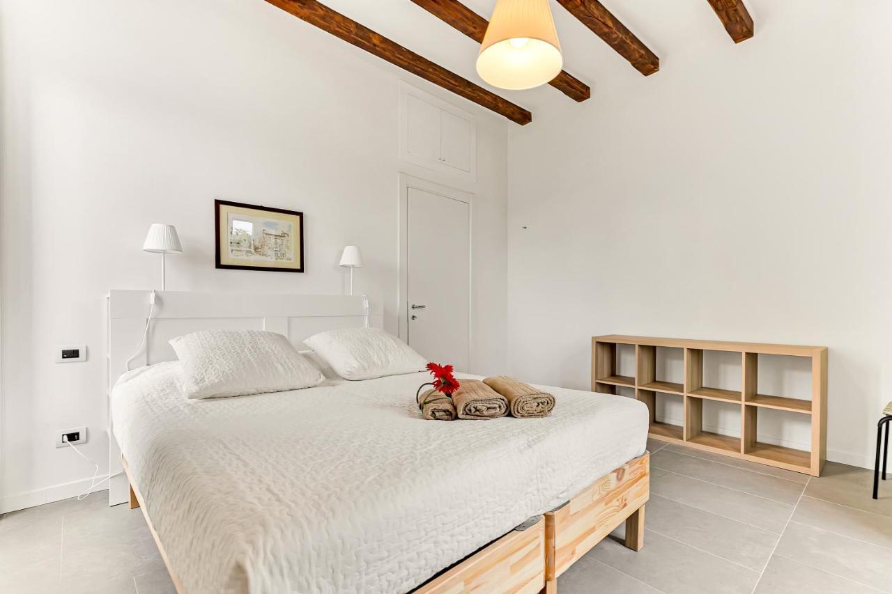 Апартаменты Alessia'S Flat- Naviglio Grande Буччинаско Экстерьер фото